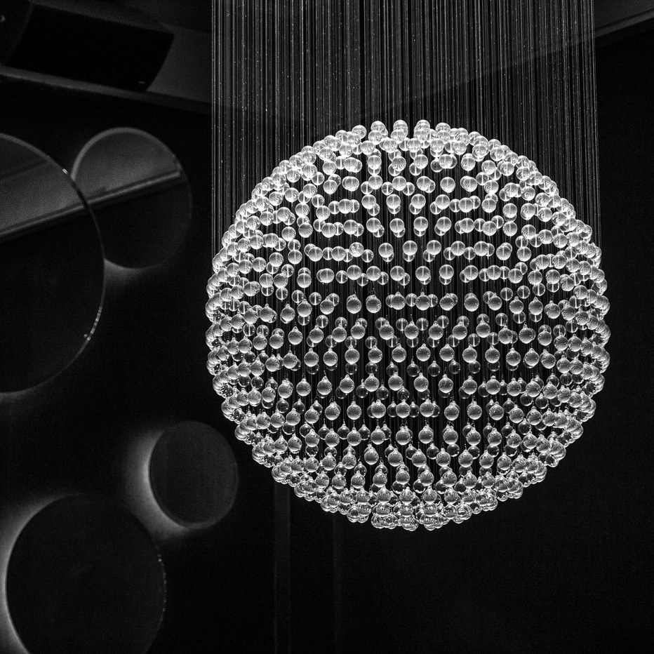 The Edison Ballroom crystal chandelier and mirrored ceiling